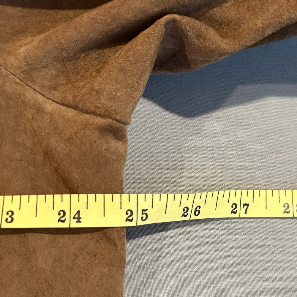Classic Women's Suede Button-Front Leather Jacket in Brown - Picture 16 of 16